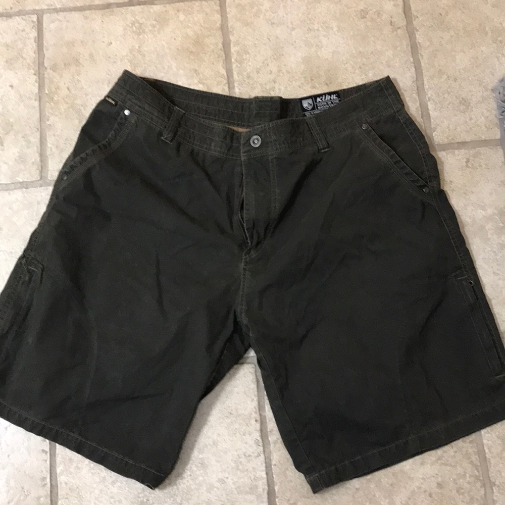 Men’s Kuhl Shorts size 38